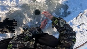 РЫБАЛКА НА УДОЧКУ В ЯНВАРЕ И АВГУСТЕ