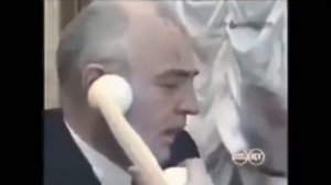 Горбачев докладывает Бушу о развале СССР