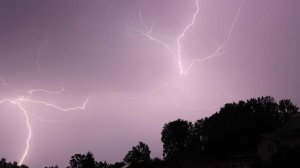 Около 150 человек пострадали от удара молнии на фестивале Di Trupa в ЮАР