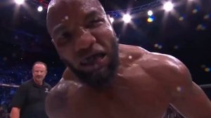 Йоэль Ромеро гавкает