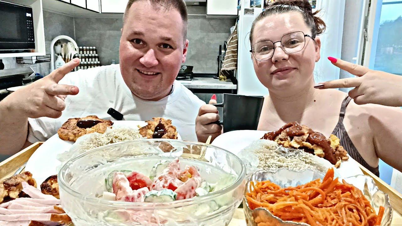 МУКБАНГ КУРИНЫЕ ОТБИВНЫЕ / ФУНЧОЗА / САЛАТ ИЗ ОВОЩЕЙ / ГРЕНКИ С САХАРОМ И ЧАЕМ / MUKBANG ASMR смотреть онлайн