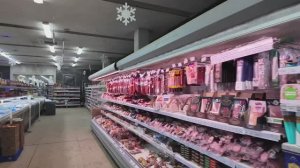 Супермаркеты Spar и Матрешка, цены. Новогодняя Ёлка. Луганск. ЛНР. Россия