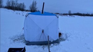 Рыбалка с Русланом. Зимний кемпинг для рыбаков от печки до эхолота.