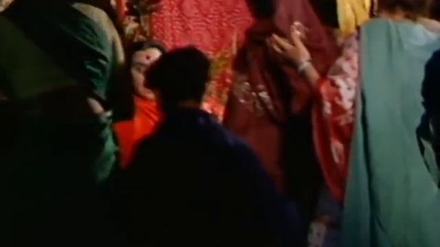 18.02.1984 г. "Не теряйте свой свет." Матери -Луне Пуджа. Вайтарна. Индия. 2:08:38 смотреть онлайн