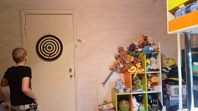 я кидаю дротики смотреть онлайн