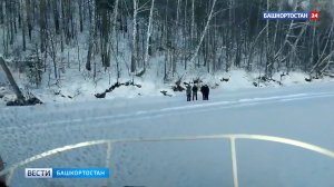 В Башкортостане семья из четырех человек застряла на льду Павловского водохранилища из-за промоин