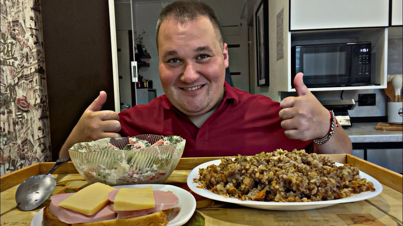 МУКБАНГ ГРЕЧКА С КУРИЦЕЙ / ОБЖОР салат из овощей, бутерброд с кофе / MUKBANG ASMR EATING смотреть онлайн