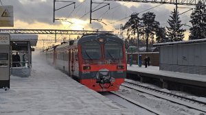 летящая александровская ЭДэшка. ЭД4М-0235 поезд №6328 Москва–Александров | Тарасовская