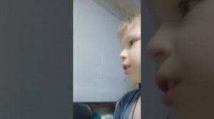 брат и малой в дед доме