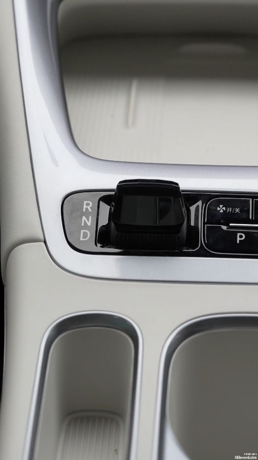 Geely Xingyuan - Инструкция по использованию рычага переключения передач