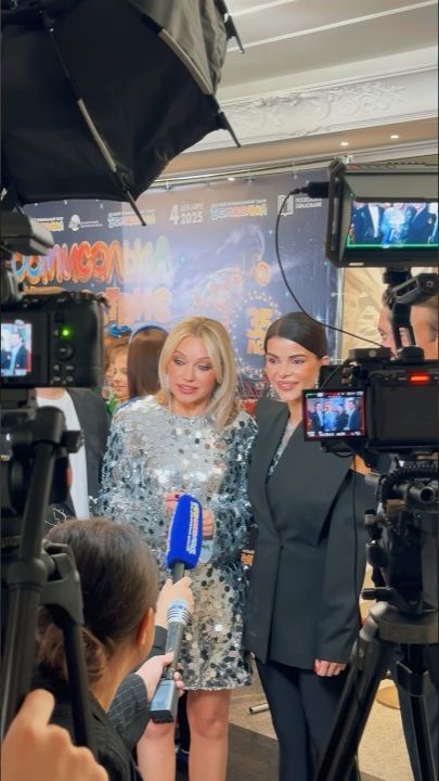 До встречи 3 января на НТВ в 820 в эфире большого праздничного концерта «Домисольки» 🎄📺 смотреть онлайн