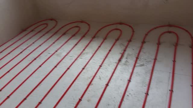 Делали водяной тёплый пол . смотреть онлайн
