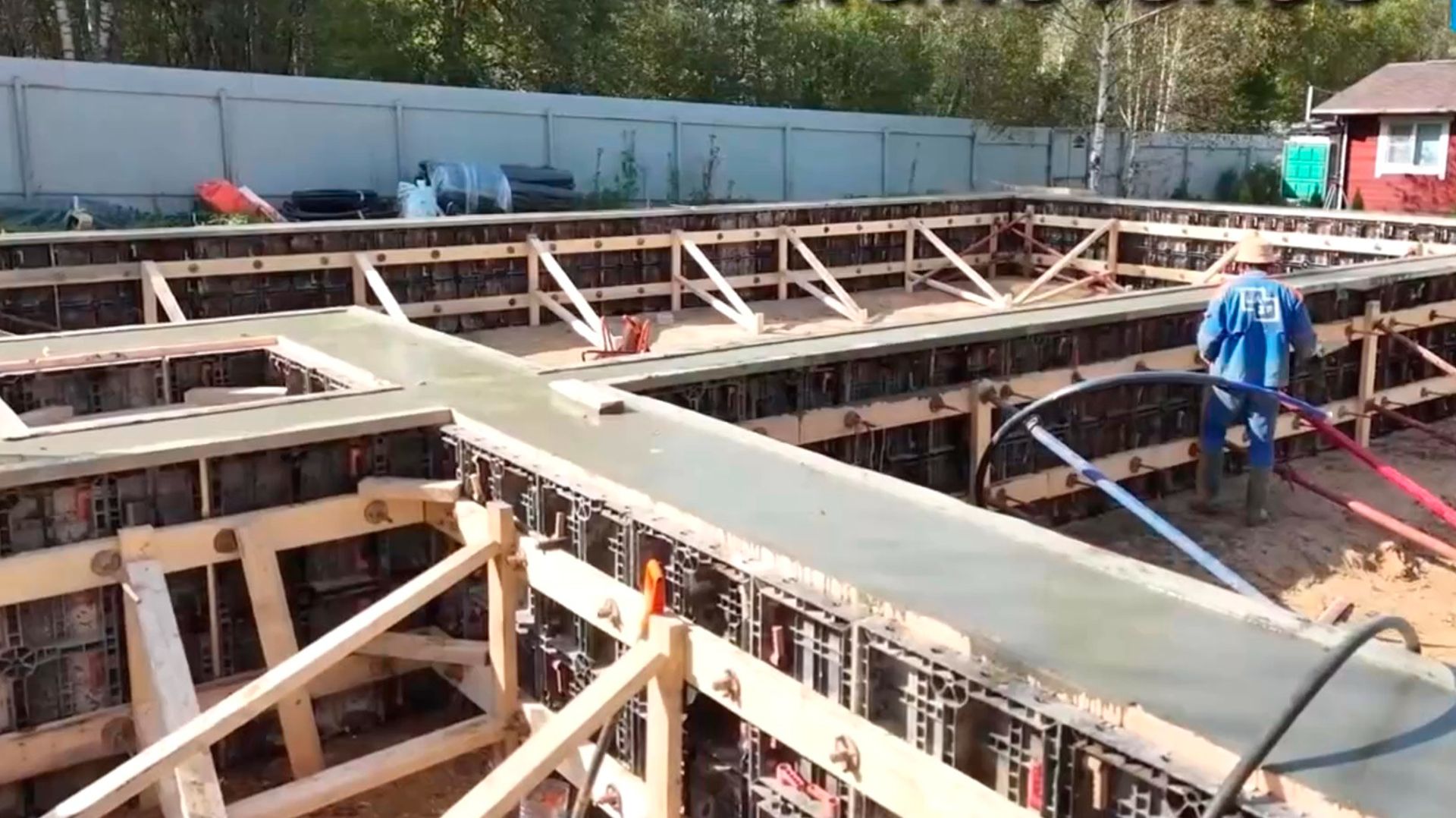 БЫСТРЫЙ ЛЕНТОЧНЫЙ ФУНДАМЕНТ ИЗ ЩИТОВОЙ ОПАЛУБКИ смотреть онлайн