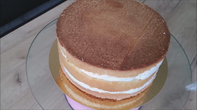 ВЫРАВНИВАНИЕ торта и НАДПИСЬ на торте смотреть онлайн