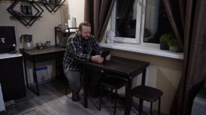 Читаю комментарии зрителей в домике ПОДВАЛ ИЛЬИЧА простая жизнь в деревне