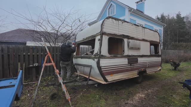 Старый прицеп караван Восстановления. Прицеп из гов.. и палок. Мне подарили прицеп Дача 2 часть. смотреть онлайн