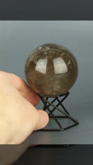 Дымчатый кварц Раухтопаз шар 64 мм на подставке 1216 смотреть онлайн