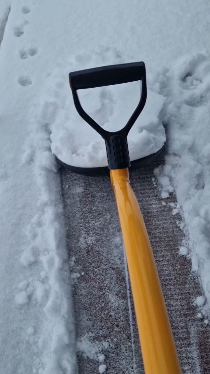 Сегодняшняя борьба со снегом ❄️🙈 смотреть онлайн
