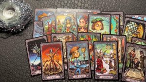 Таро: Что произойдет в ВАШЕЙ жизни в этом месяце?