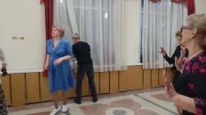 3 января.Бокал игристого вина....