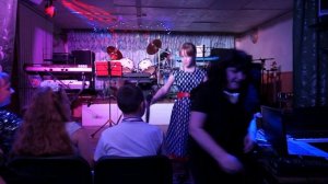 ДЕРЕВЕНСКАЯ ОЛЬГА АЛЕКСАНДРОВНА и АНТОНОВА ВАРВАРА. "НОВОГОДНЯЯ".