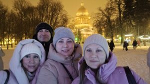 04-01-2026 Питер украшен не на шутку! // Городская ёлка // Прогулка с сестрами