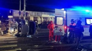 В Новороссийске микроавтобус столкнулся с автоцистерной, пятеро пострадавших