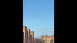 Всмотрись там НЛО Look there, UFO