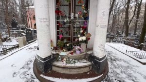 РАЗГАДЫВАЕМ ТАЙНУ СКЛЕПА СЕМЬИ ЭРЛАНГЕР | ВВЕДЕНСКОЕ КЛАДБИЩЕ 12.2025