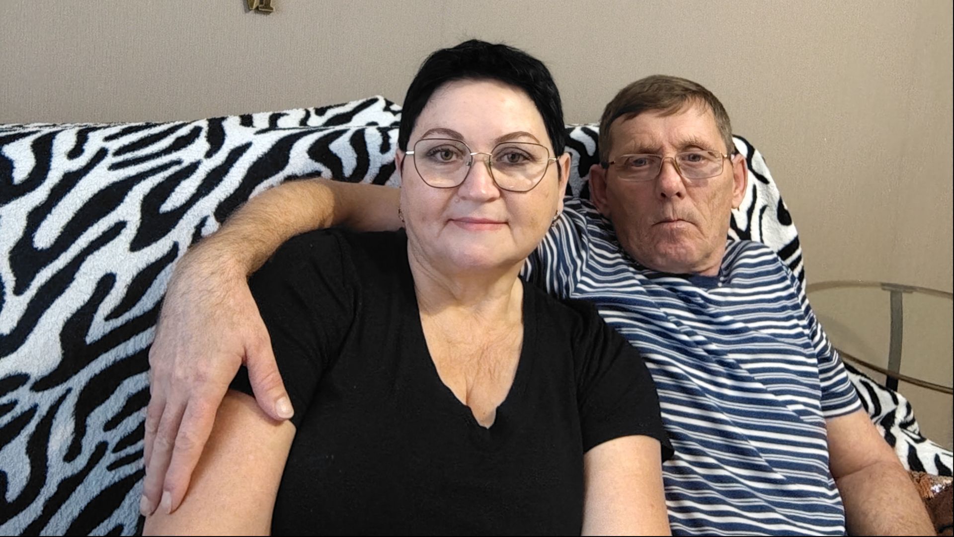 ПРИЕХАЛИ, А ЗДЕСЬ БАРДАК смотреть онлайн