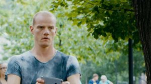 Дочка Аля попросила папу взять ее на работу и пытается померить маму с папой