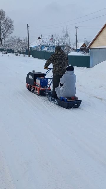 соседи катаются на моем мотобуксировщике смотреть онлайн