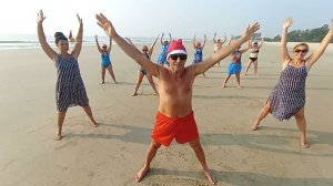 Баланс 4-х Стихий на пляже индийс. океана Гоа, Индия. МНШУ