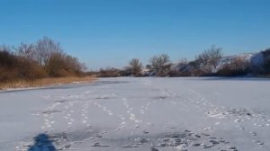 Нашел окуневое эльдорадо на малой реке! Зимняя рыбалка на окуня! Окунь на блесну!