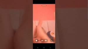 смешываю цвета тёмна зелёный тёмно розовый светла зелёный!!!