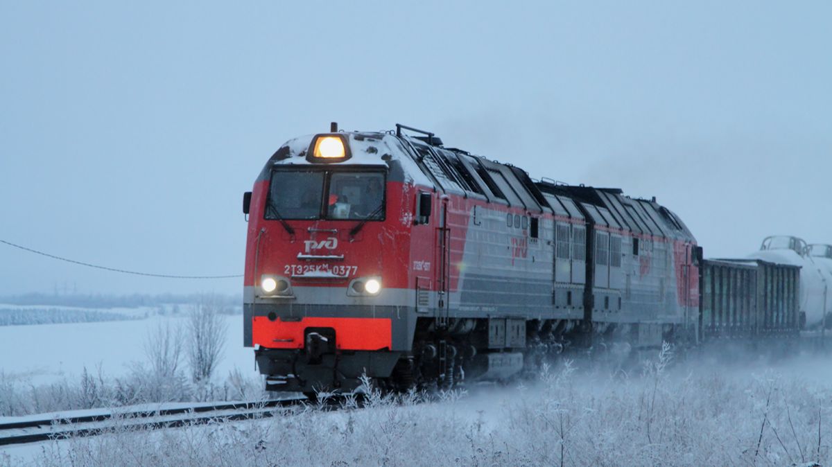Поезда на линии Агрыз - Набережные Челны - Бугульма. Январь 2021 года смотреть онлайн