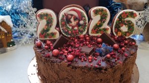 Шоколадный торт с черникой.🎄