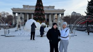 Новогодние праздники 2026 в Новосибирске . ЖД вокзал , метро , театр, краеведческий музей .