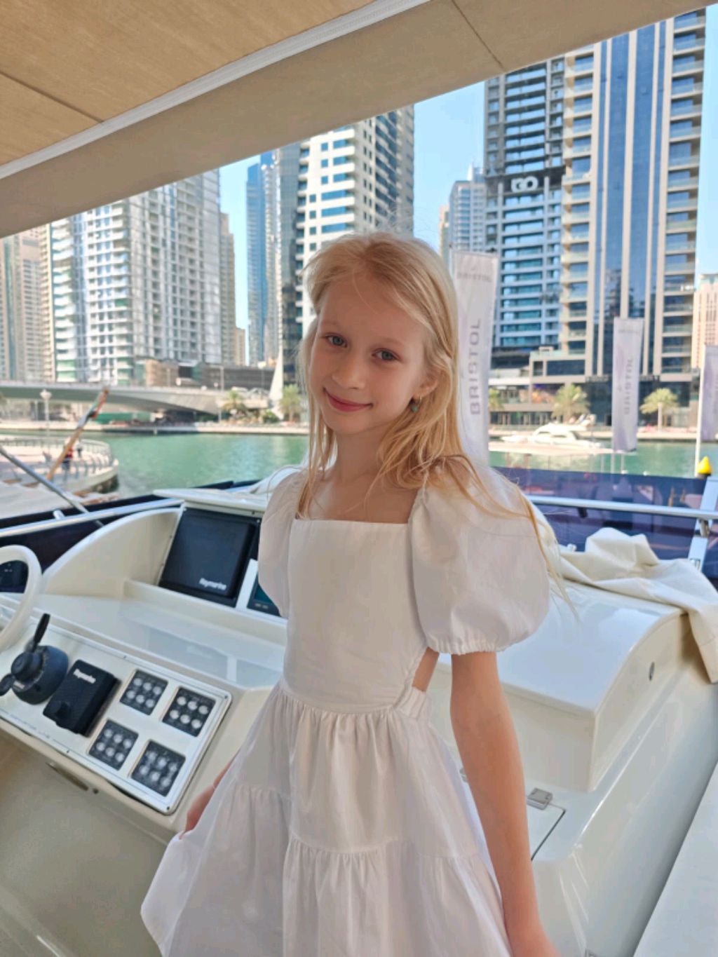 я в Дубае. общаемся. смотреть онлайн