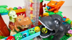 СТРОИМ ГОРКУ ДЛЯ ШАРИКОВ С ГОРИЛЛОЙ КАТАЕМ ШАРИКИ ДЛЯ ДЕТЕЙ ДЕТСКИЙ КАНАЛ ИГРАЛКИ-ЗАЛИПАЛКИ