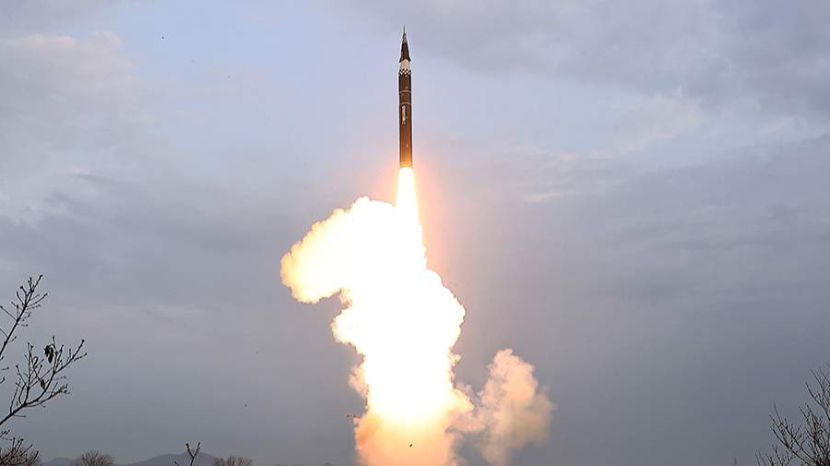 В КНДР провели учения по запуску гиперзвуковых ракет смотреть онлайн