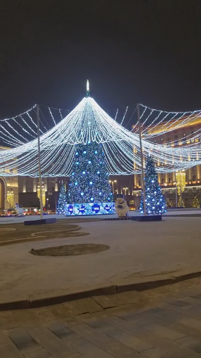Новогодняя Москва: Детский Мир смотреть онлайн