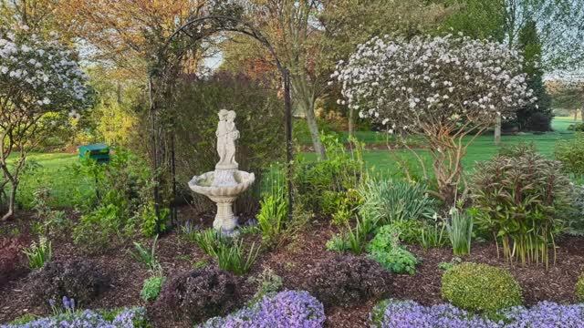 ПРЕКРАСНЫЙ ЧАСТНЫЙ САД  ЛИНДЫ  2025 смотреть онлайн