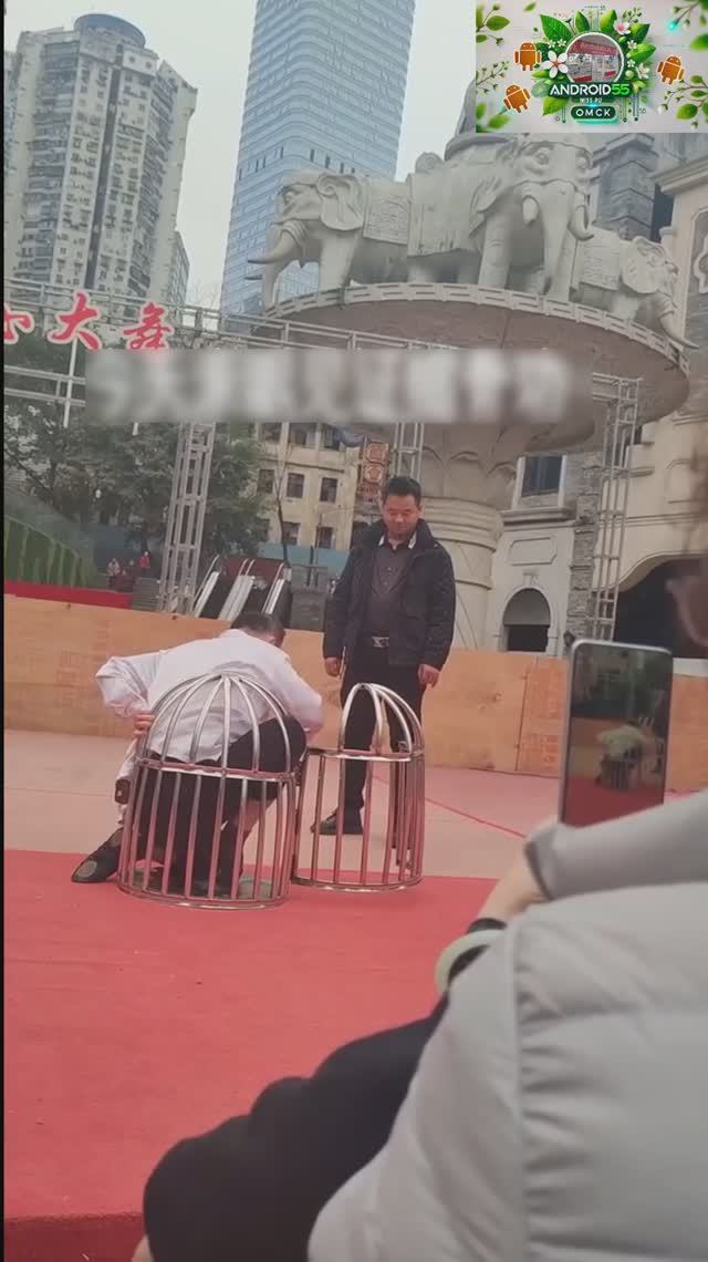 Гуттаперчевый китайский дядя. Как такое возможно🤪 смотреть онлайн