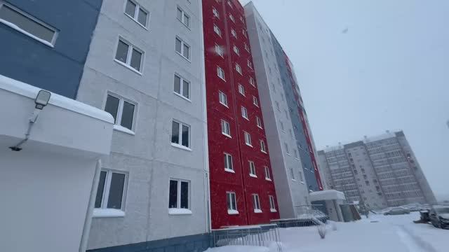 Антон Науменко вручил ключи от новых квартир ребятам из числа детей-сирот смотреть онлайн