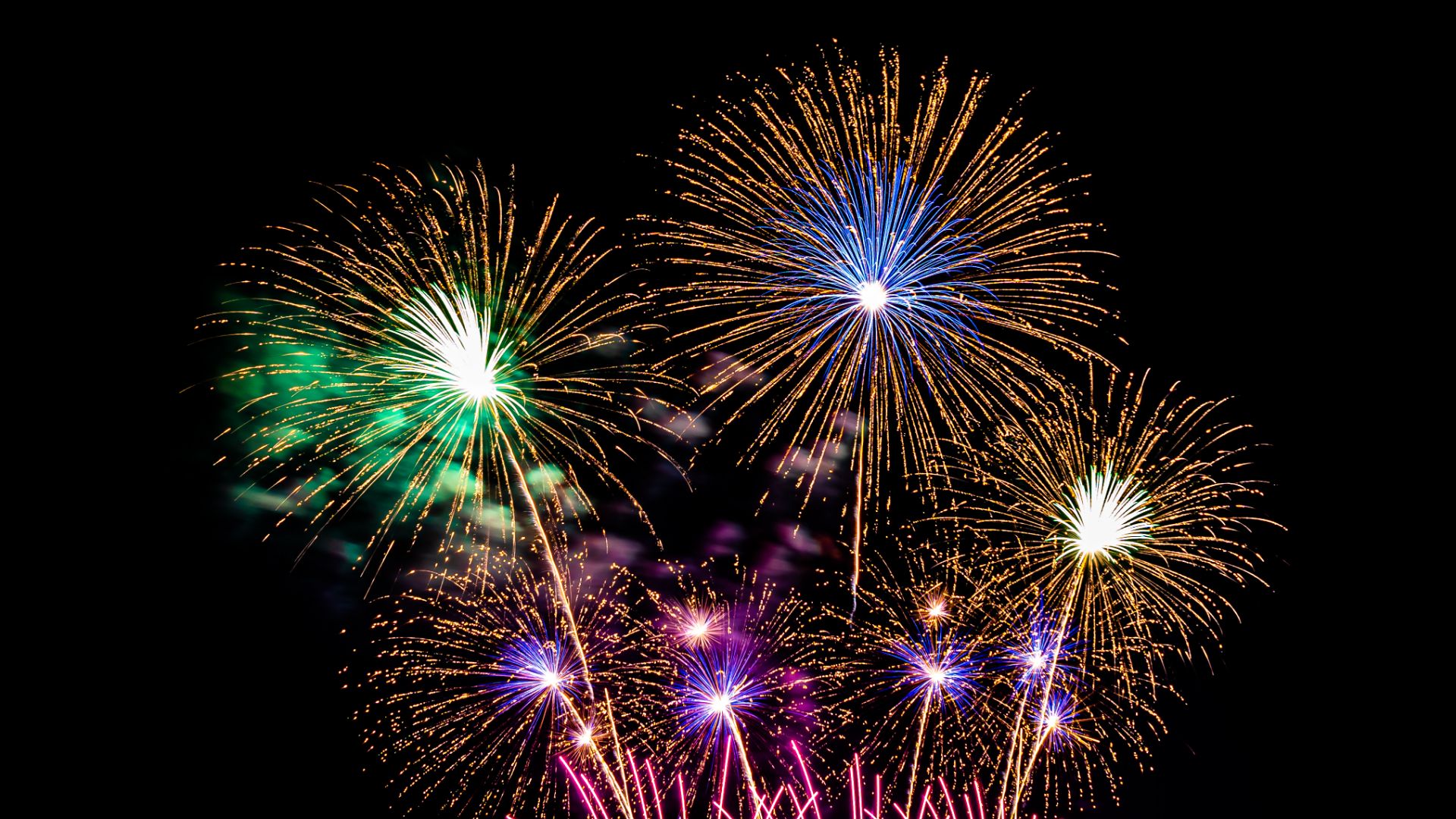 Салют+ музыка. endless fireworks simulator. Бесконечный симулятор фейерверков.