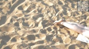 Девушка у воды.Эротика