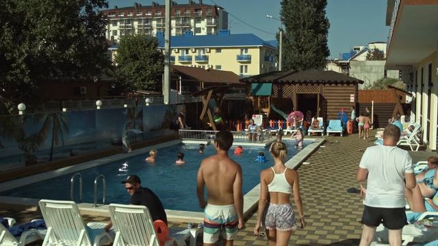 Leonsia Family Hotel смотреть онлайн