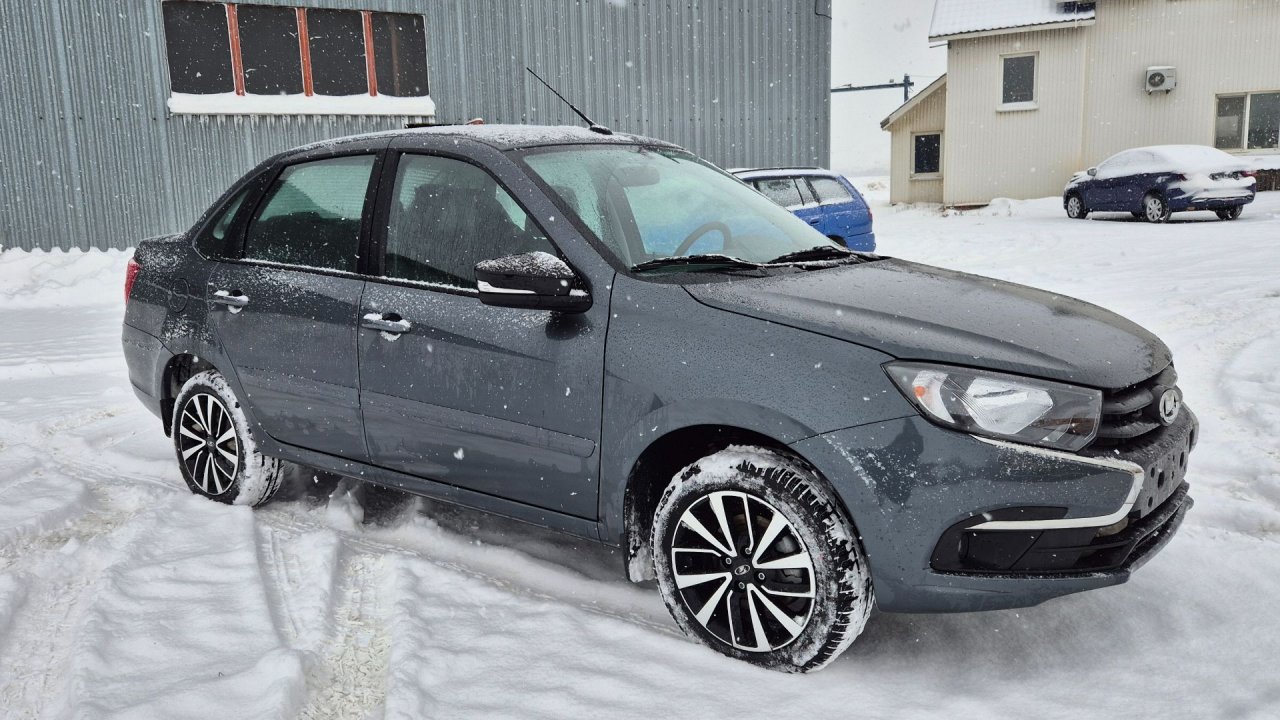 Как перезапускался АВТОВАЗ в 22 году после ухода Рено на примере Granta Club с климатом #granta смотреть онлайн