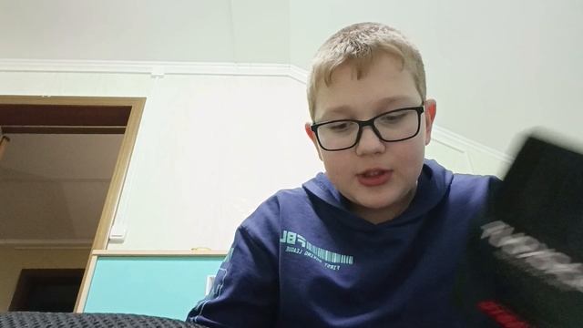 у меня новые наушники смотреть онлайн